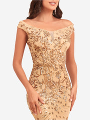 Lång klänning med hög midja och paljetter