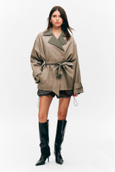 Khaki short trench jacket with tie belt and contrast collar