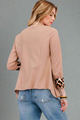 Celeste rullad leopardkavaj med öppen front