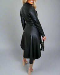 Tight oregelbunden halvlång jacka