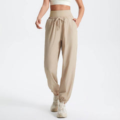 High-waisted sporty sweatpants