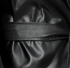 Svart lång eco läderjacka