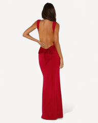 Elegant long dress with a fitted cut