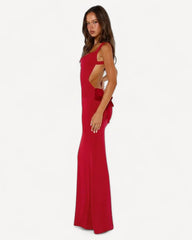 Elegant long dress with a fitted cut