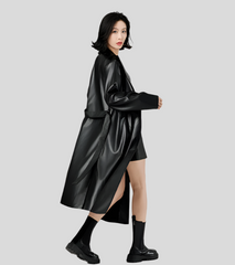 Svart lång eco läderjacka