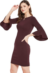Elegant mini dress with ruffled sleeves