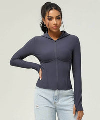 Ribbed hoodie with zip