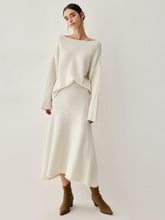 Set with oversized sweater and long dress