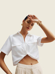 White short-sleeved shirt with pockets