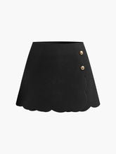 Scalloped hem shorts