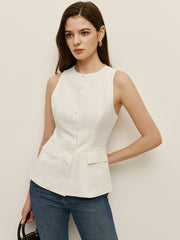 Sleeveless vest with button closure