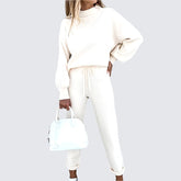 Lös tröja med kombinerade byxor