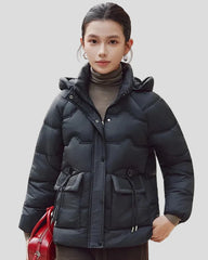 Puffer jacket with hood and drawstring pockets