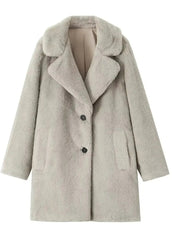 Teddy coat with lapels and a loose fit