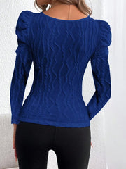 Top with square neckline and puff sleeves