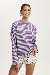 Striped casual top with round neck