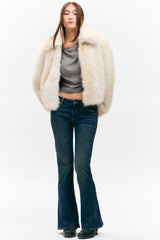 Fluffy short jacket with oversized collar