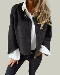 Open cardigan with soft surface and wide sleeves
