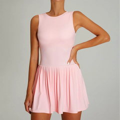 Sleeveless sporty dress with pleated skirt