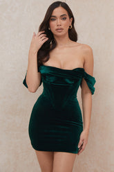 Mjuk smaragdgrön off shoulder miniklänning