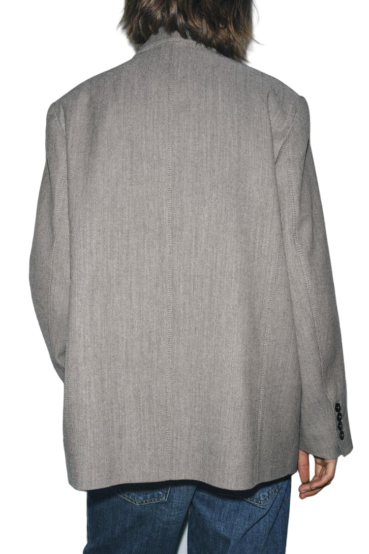Gray oversized blazer with front pockets