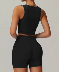 Seamless sports set with top and shorts