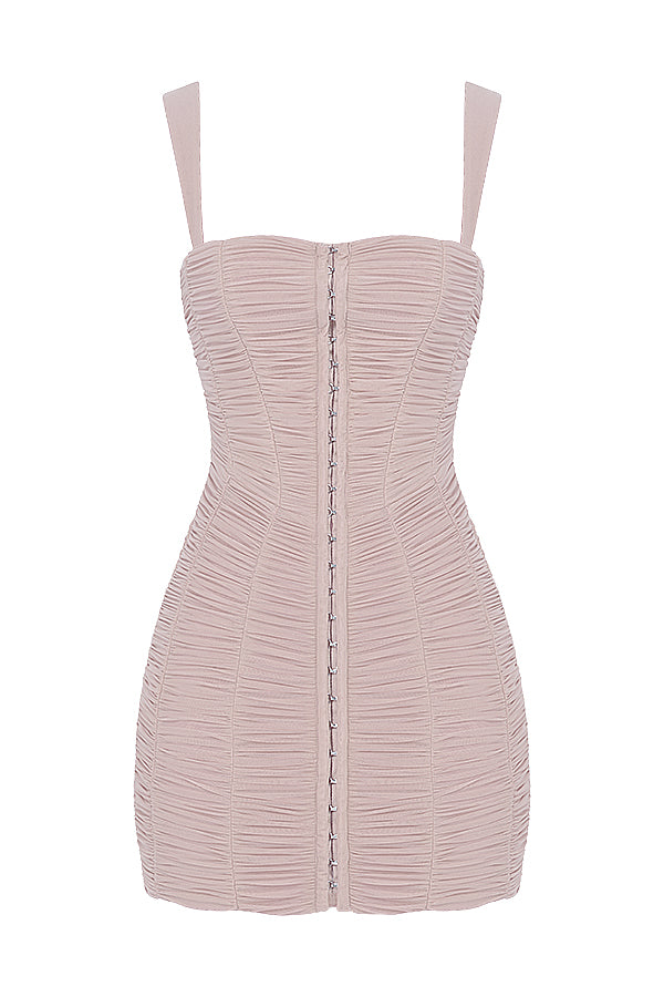 Miniklänning med kristaller och volanger