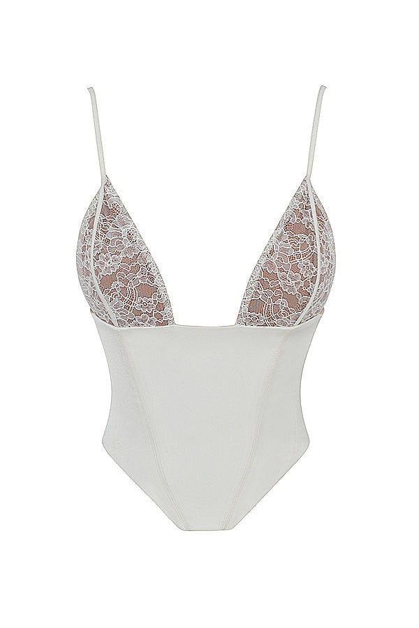 Vit korsett med satin och spets