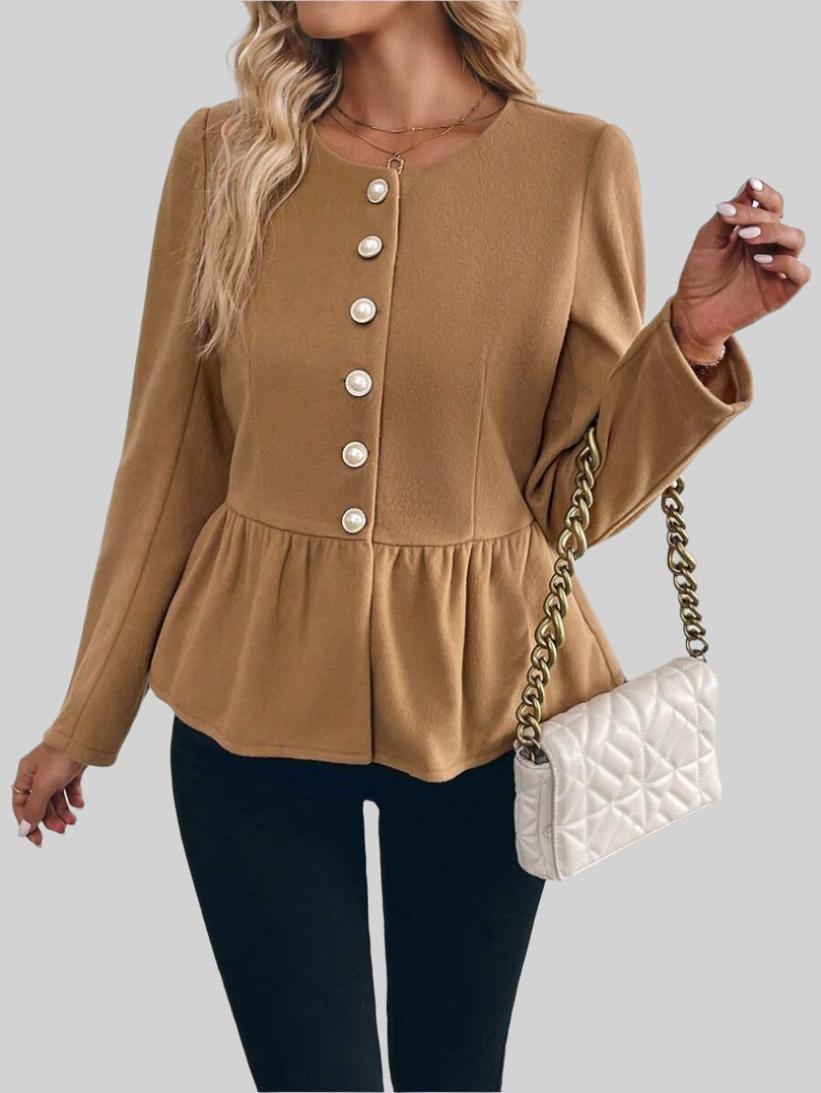 Kamelfärgad ulljacka med knappar