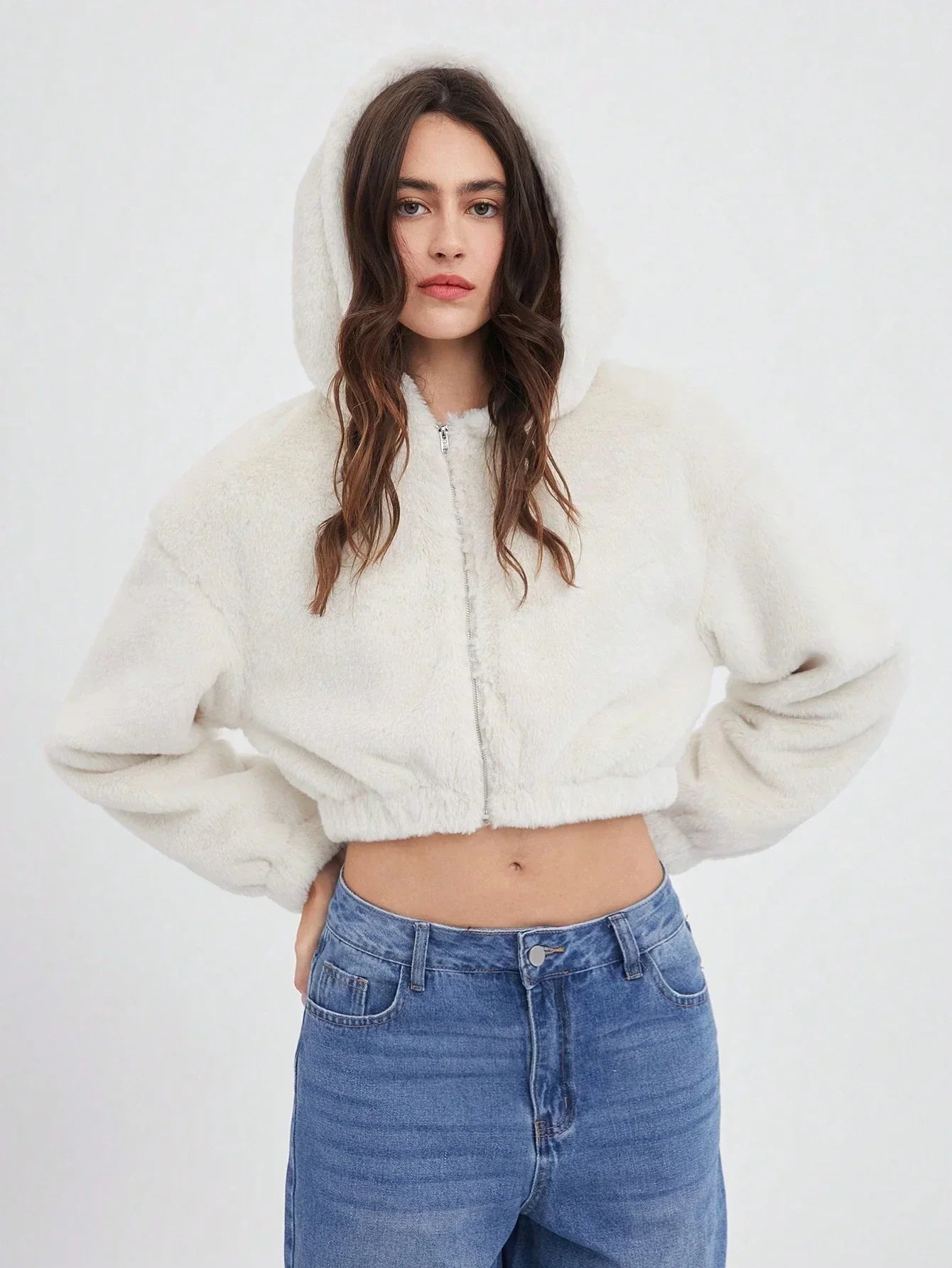White plush short jacket