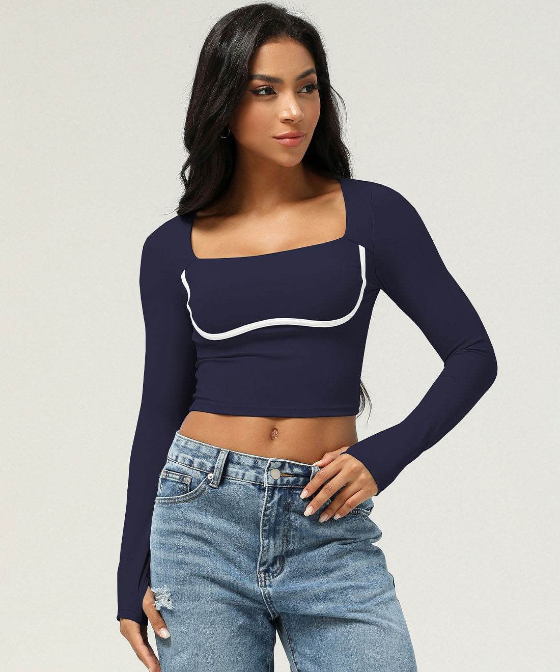 Long-sleeved crop top with contrasting details
