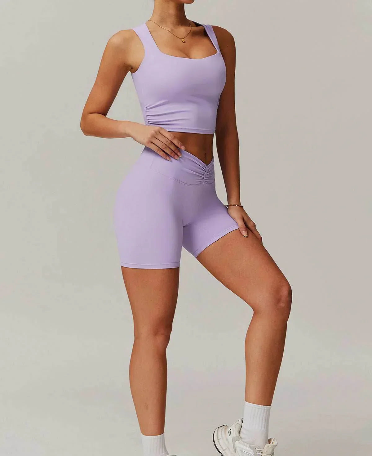 Seamless sports set with top and shorts