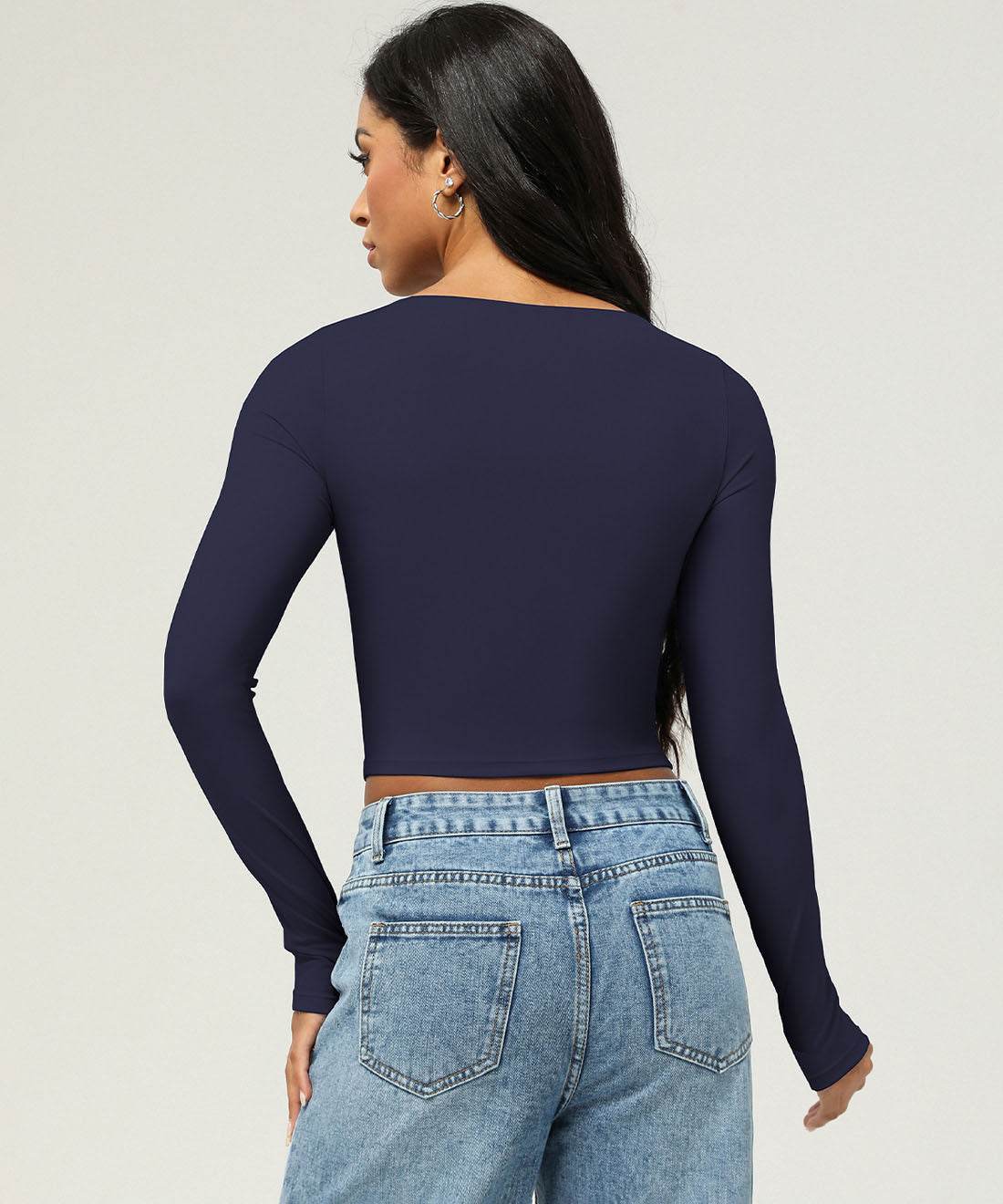 Long-sleeved crop top with contrasting details