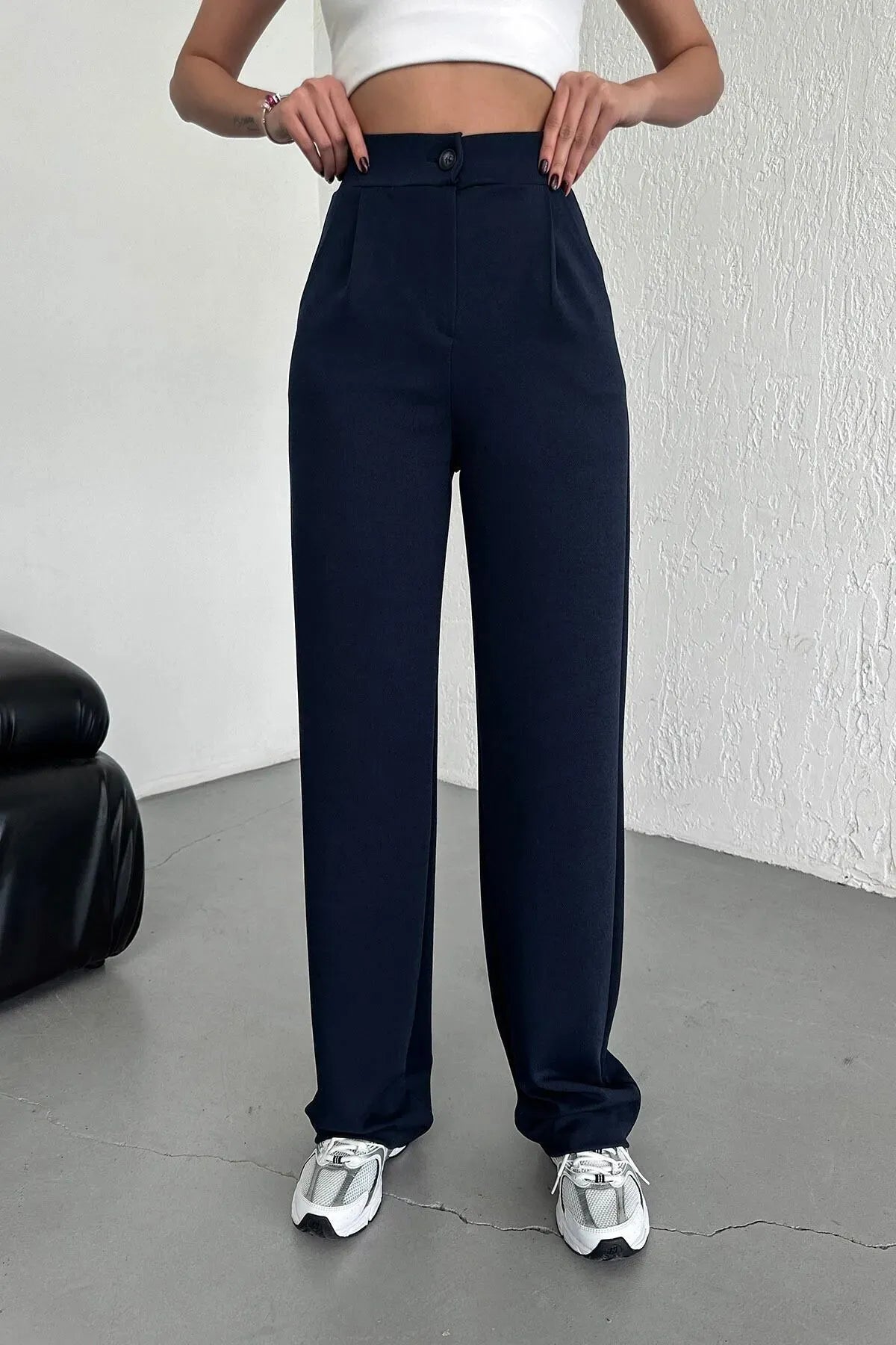 Classic wide leg pants
