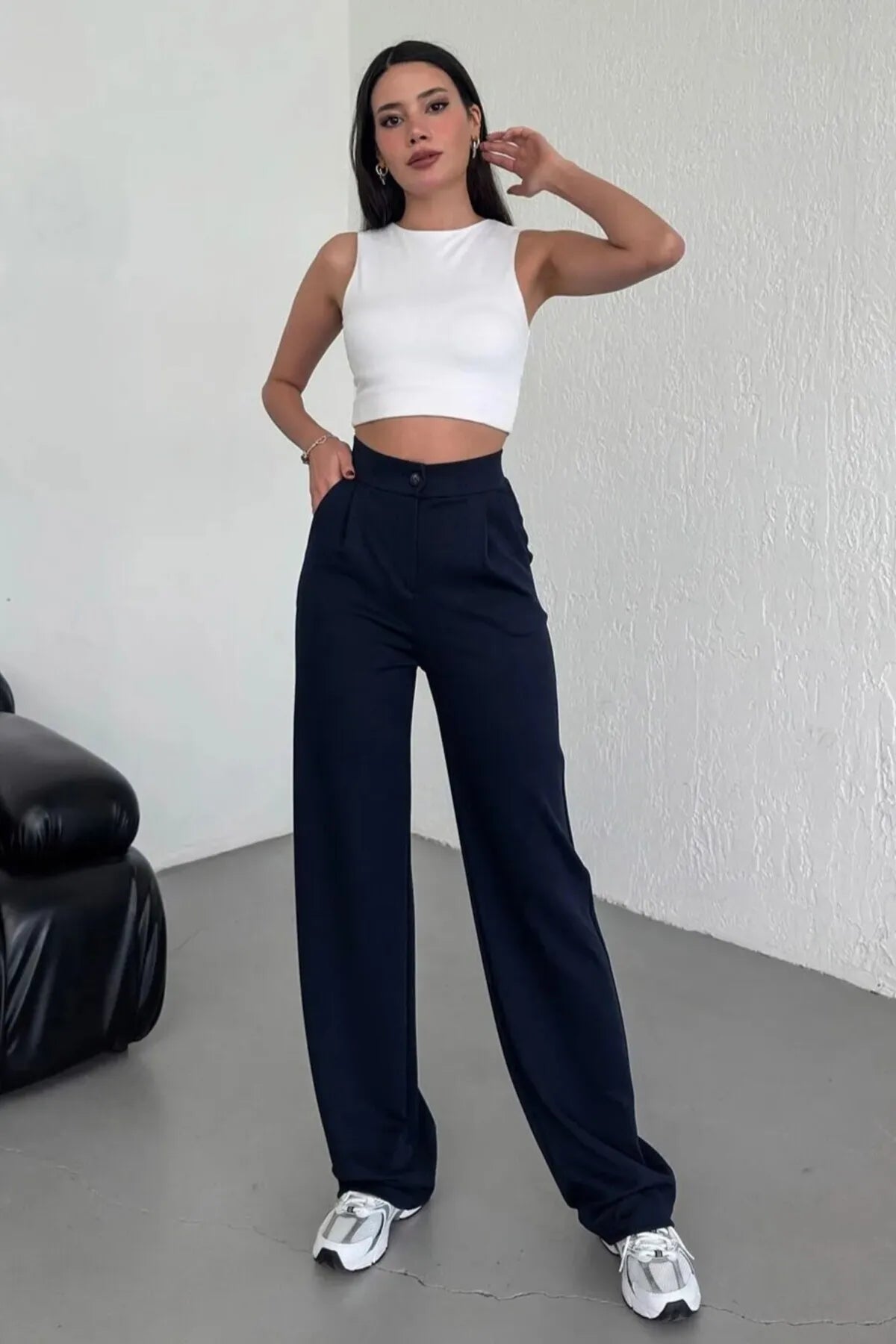 Classic wide leg pants