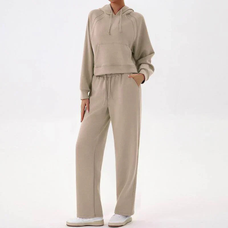 Comfortable lounge set with hoodie and pants