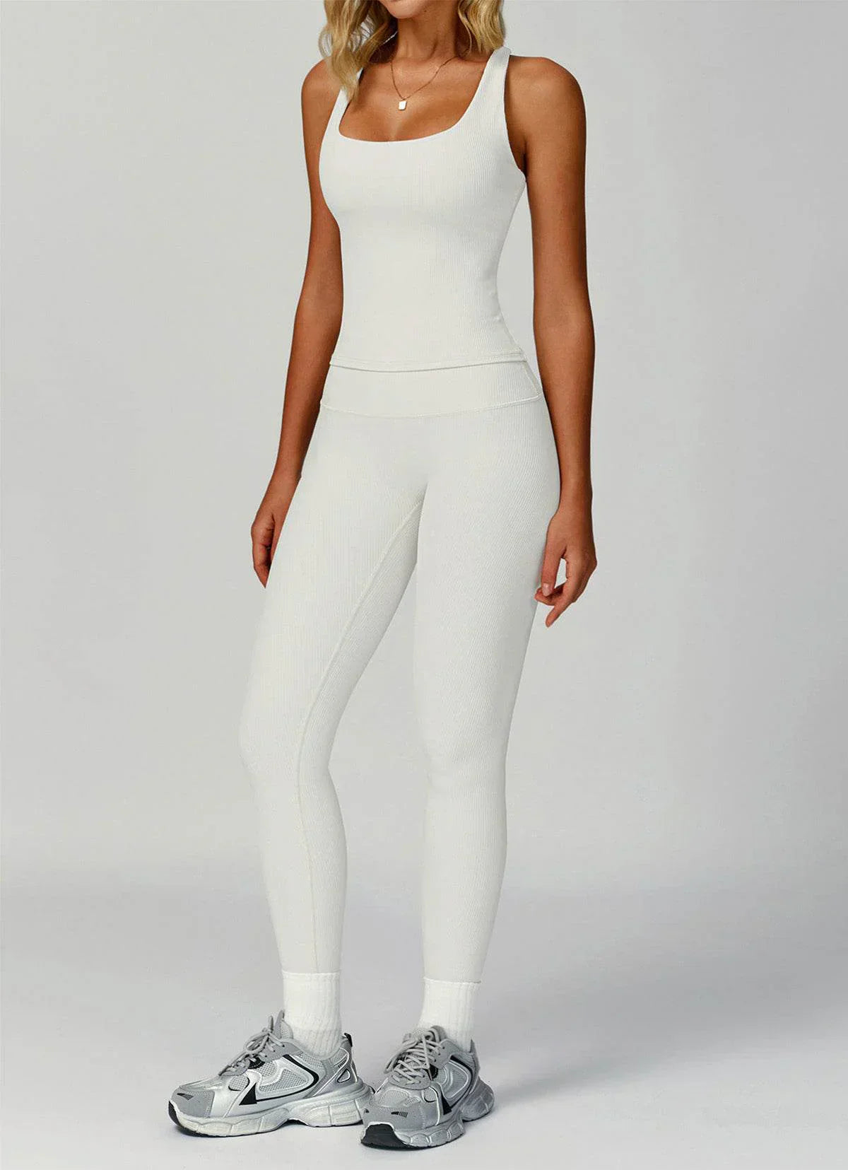 Sports set – top and leggings