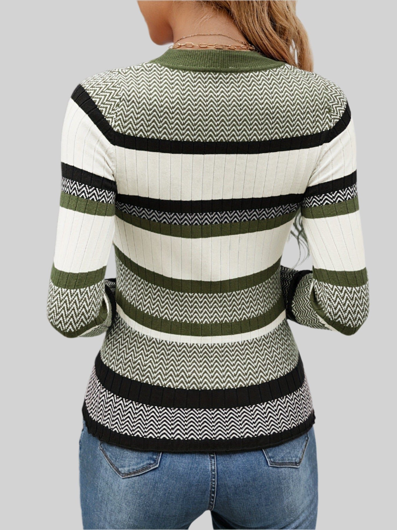 Randig stickad tröja