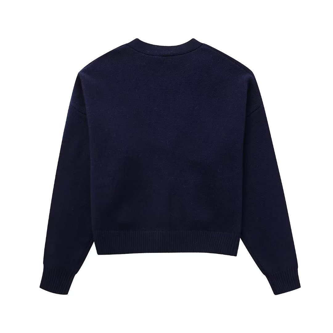 Marinblå stickad jacka med v-ringning