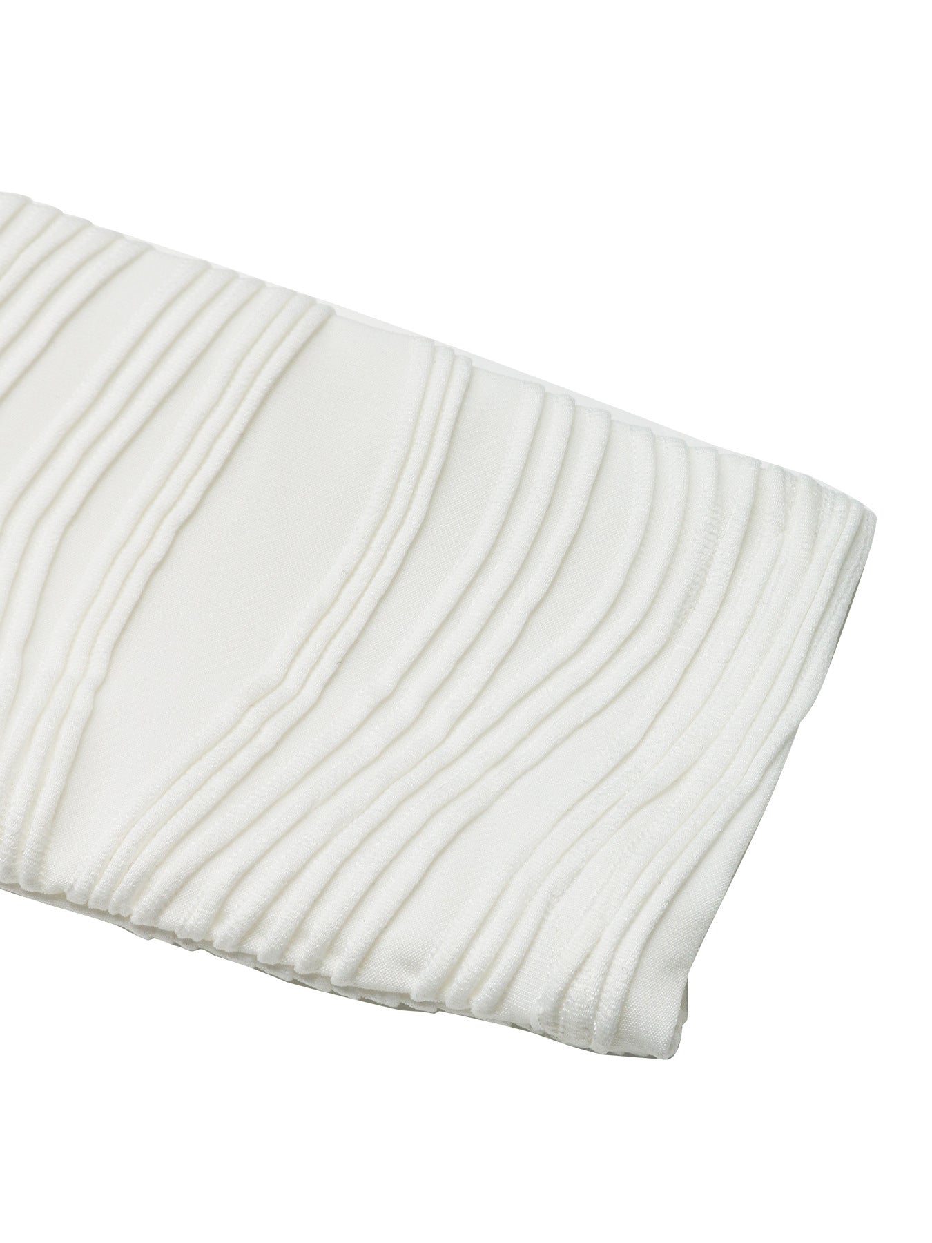 Långärmad vit blus med smal passform