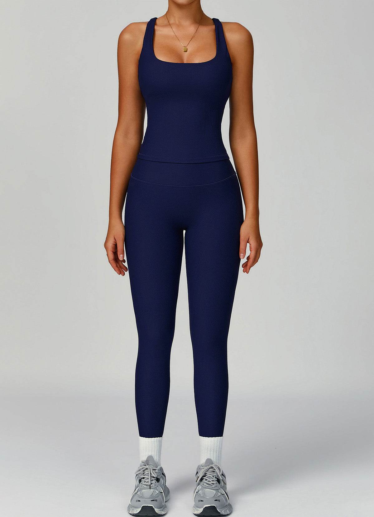 Sports set – top and leggings