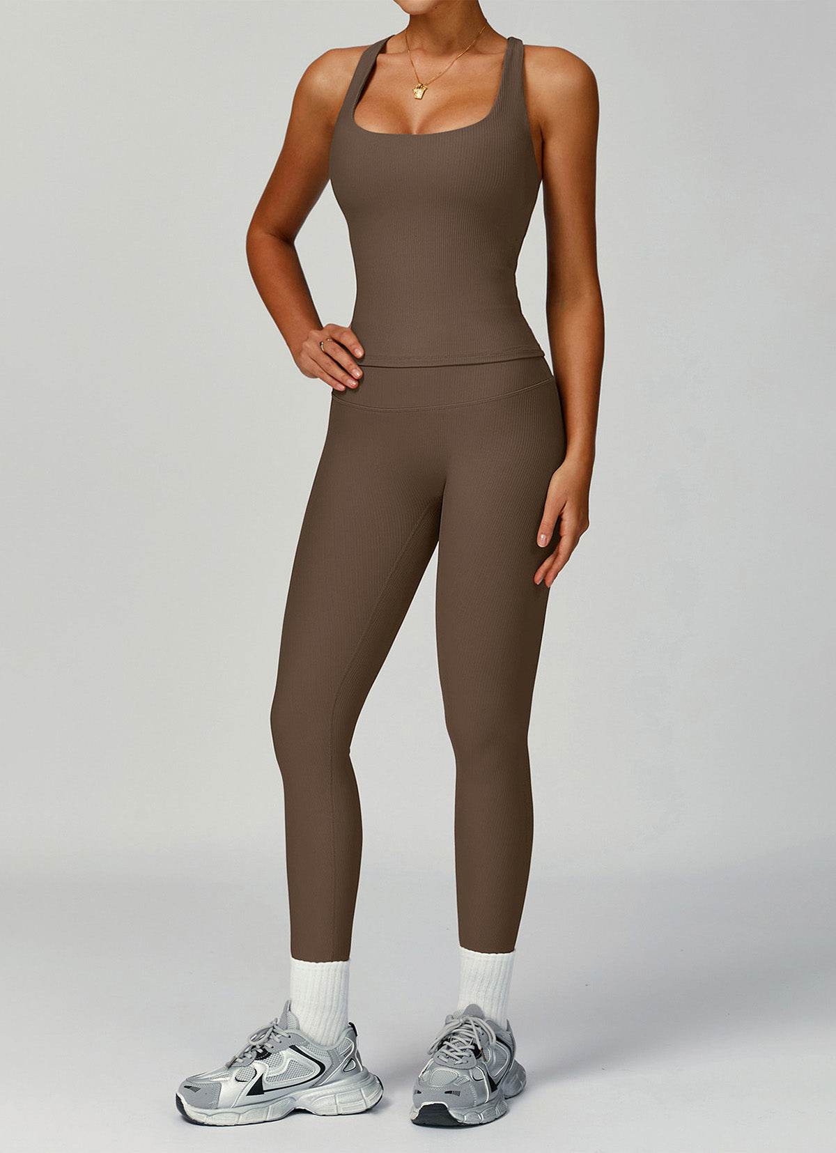 Sports set – top and leggings