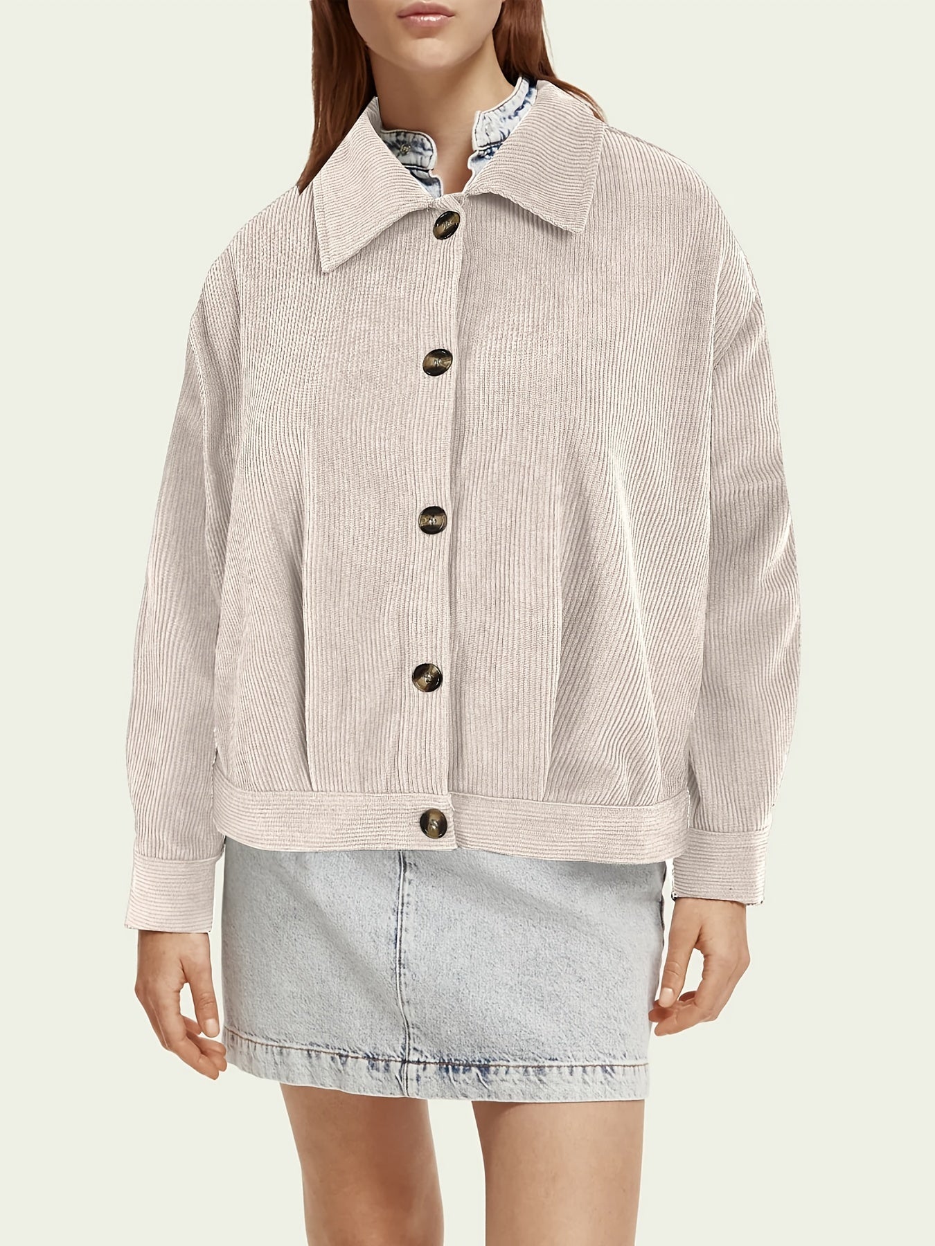 Randig jacka med knappar