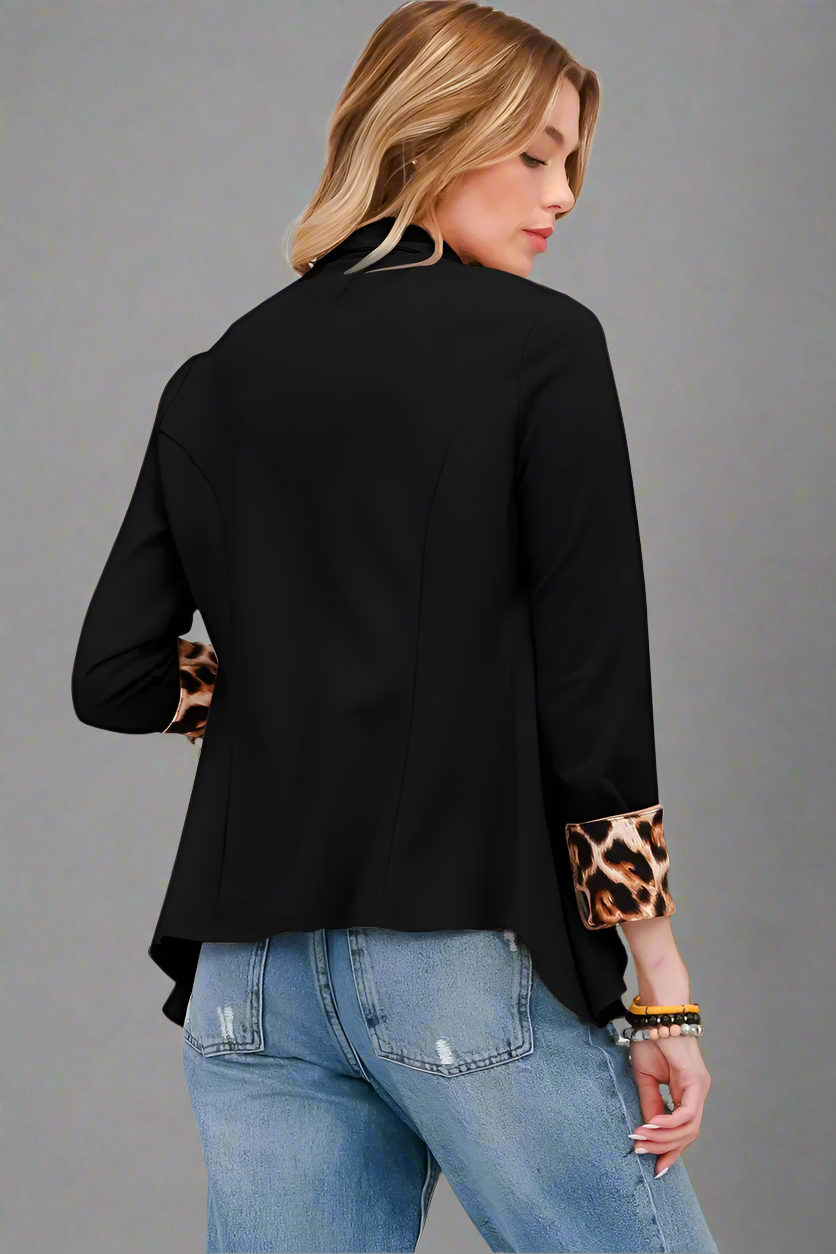 Celeste rullad leopardkavaj med öppen front