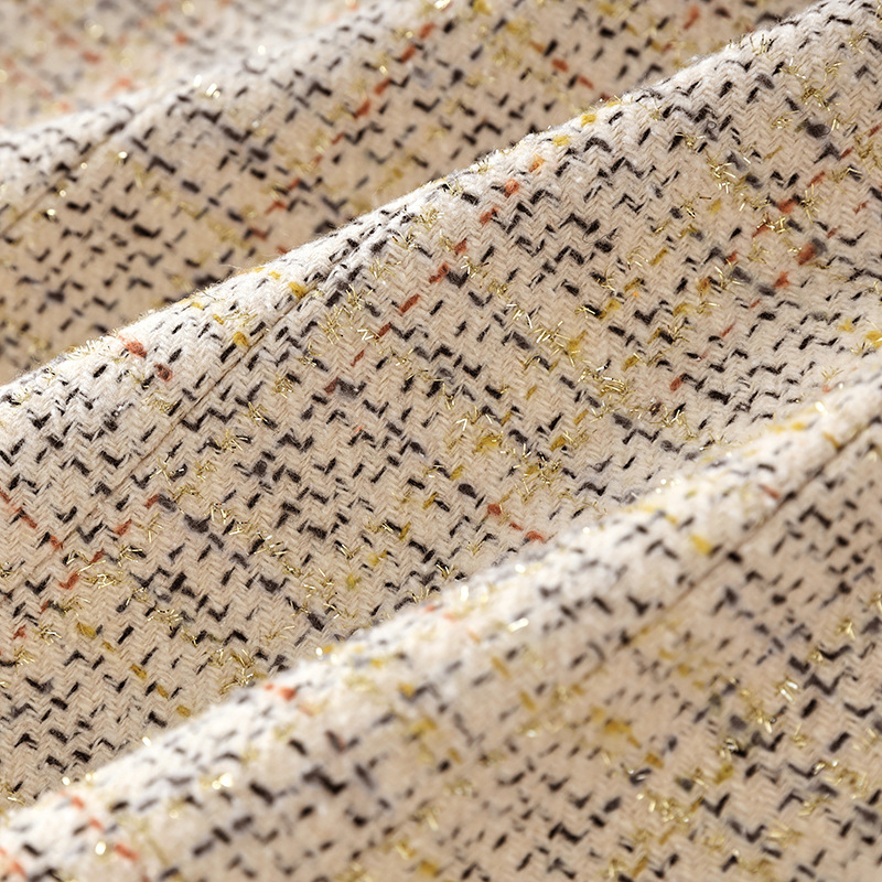 Elegant aprikospläterad lång kappa