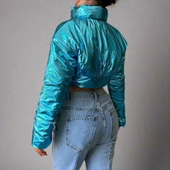 Midjeformande metallblå jacka