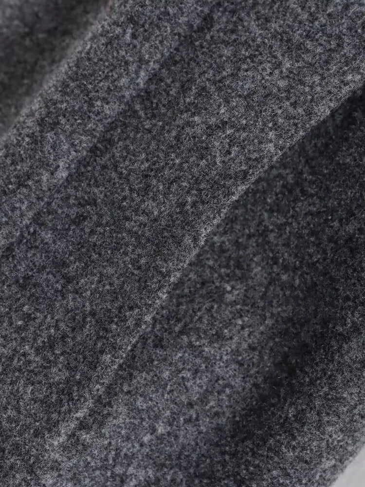 Gray short double-breasted jacket with wide lapels