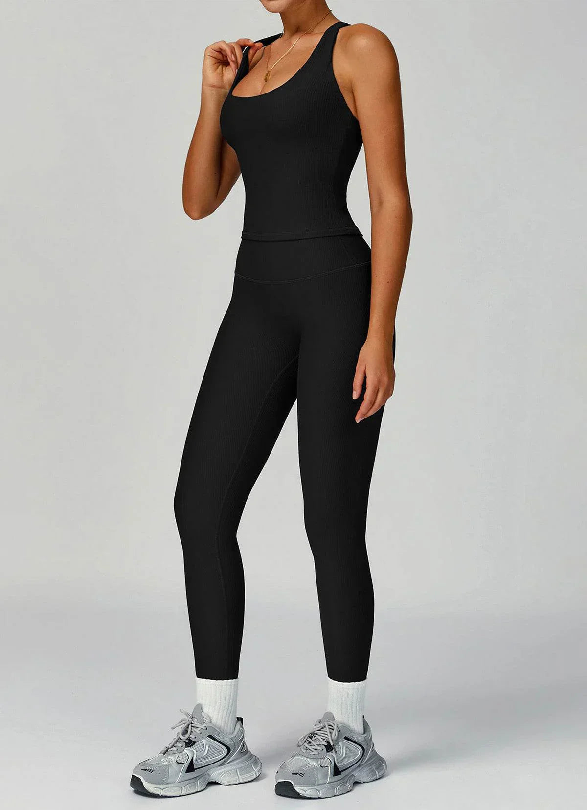 Sports set – top and leggings