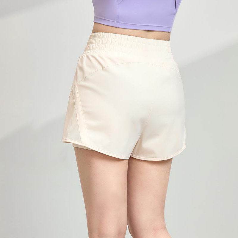 Breathable sports shorts