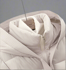 Vadderad midjejacka med bälte